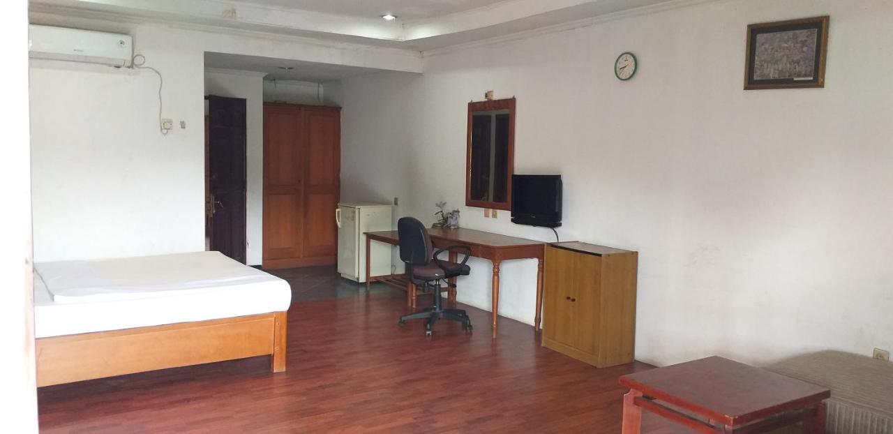 Intan Hotel بورواكارتا المظهر الخارجي الصورة