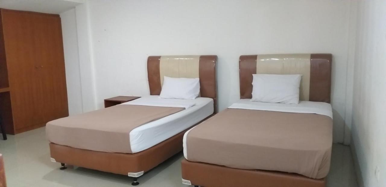 Intan Hotel بورواكارتا المظهر الخارجي الصورة
