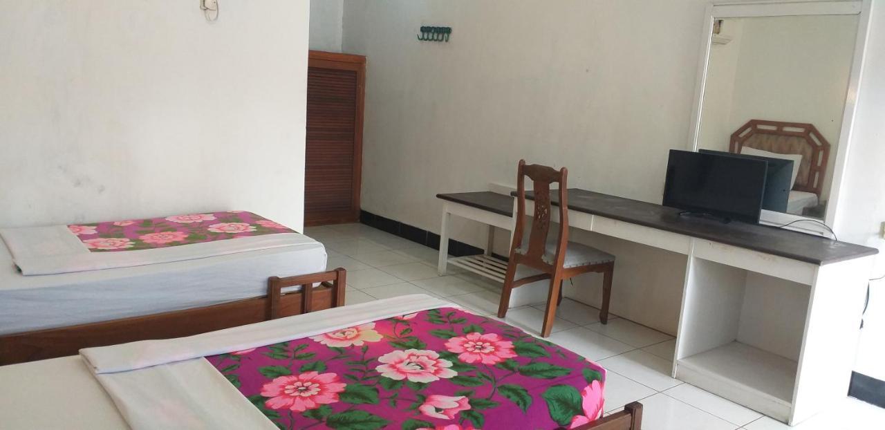 Intan Hotel بورواكارتا المظهر الخارجي الصورة